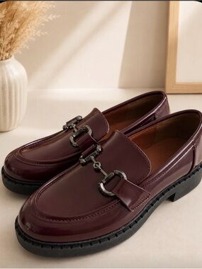 Steve Madden Burgundy Loafers Chunky Sole Horsebit Detail Size 7.5